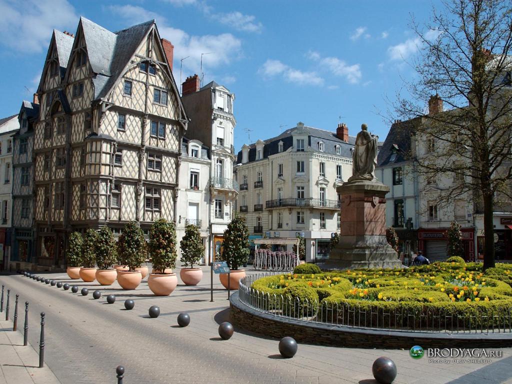 Ferienwohnung Studio Crimee Pour Deux Personnes Angers Exterior foto