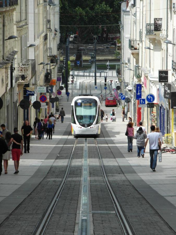 Ferienwohnung Studio Crimee Pour Deux Personnes Angers Exterior foto