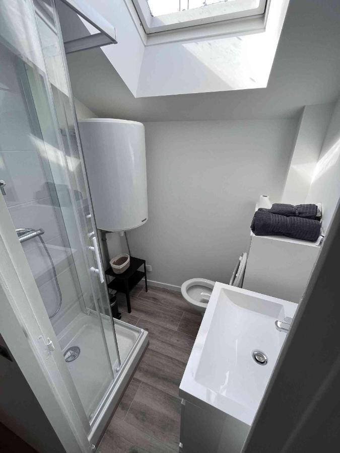 Ferienwohnung Studio Crimee Pour Deux Personnes Angers Exterior foto